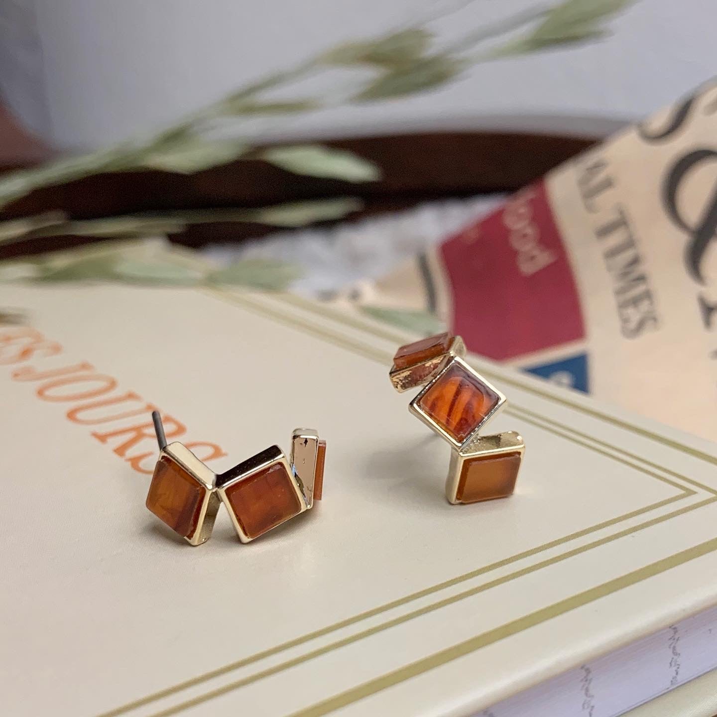 Colorful Mother Of Pearl Small Hoop Earrings - MARMELO USA