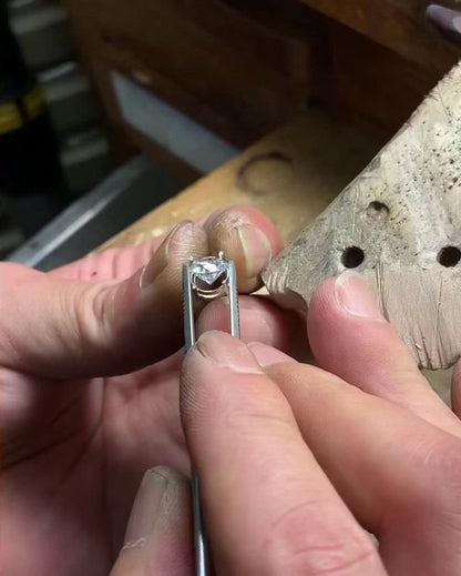 手工纯银立方氧化锆钻石耳钉