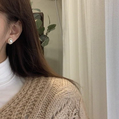 [Clip on] Oval Pearl earrings - MARMELO USA