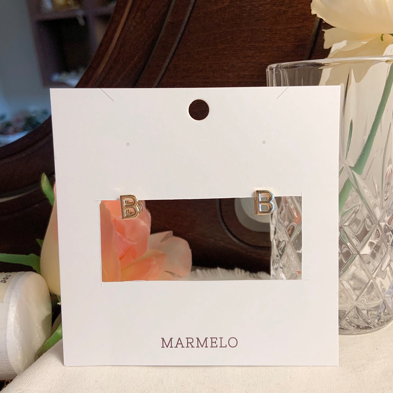 Initial Huggie earrings - MARMELO USA