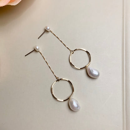 Freshwater Pearls and Circle Long Dangle Earrings - MARMELO USA