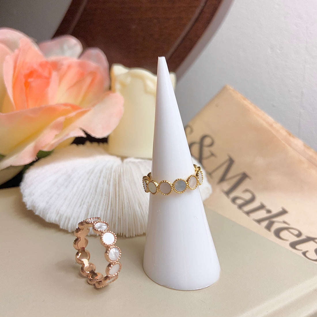 Rose Gold & Gold Rim Tiered Mother Of Pearls Ring Band - MARMELO USA